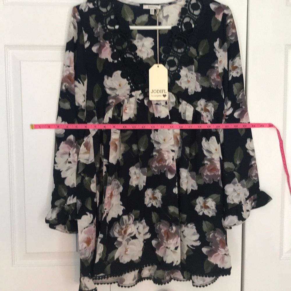 Jodifl Tunic - Picture 9 of 9